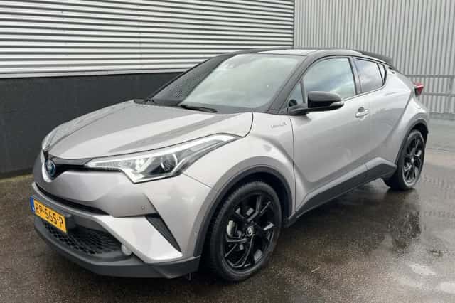 Toyota C-HR (2018) thumbnail 5