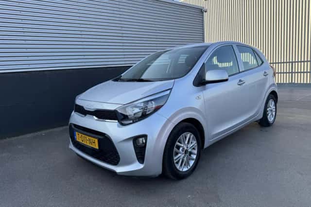 Kia Picanto (2023) thumbnail 4