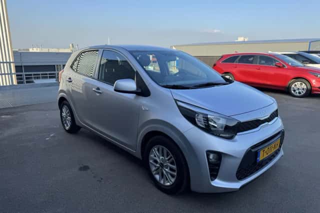 Kia Picanto (2023) thumbnail 6