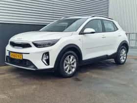 Kia Stonic (2023) thumbnail 7