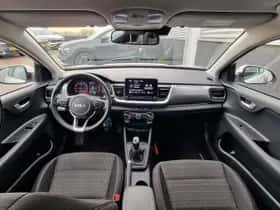 Kia Stonic (2023) thumbnail 9