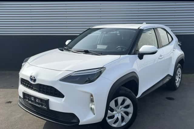 Toyota Yaris Cross (2024) thumbnail 1