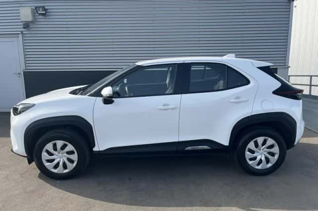 Toyota Yaris Cross (2024) thumbnail 3