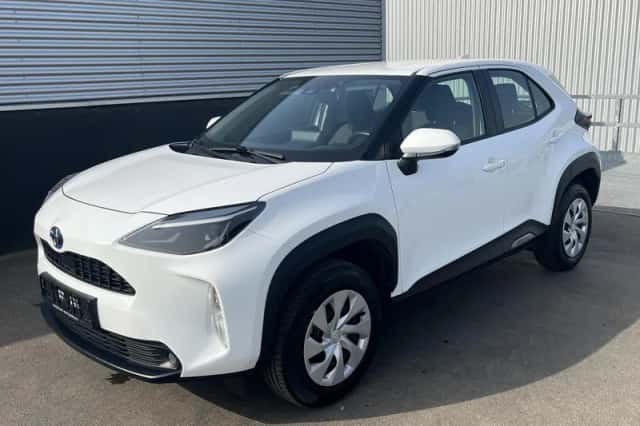 Toyota Yaris Cross (2024) thumbnail 4