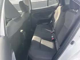 Toyota Yaris Cross (2024) thumbnail 35