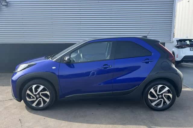 Toyota Aygo (2023) thumbnail 3