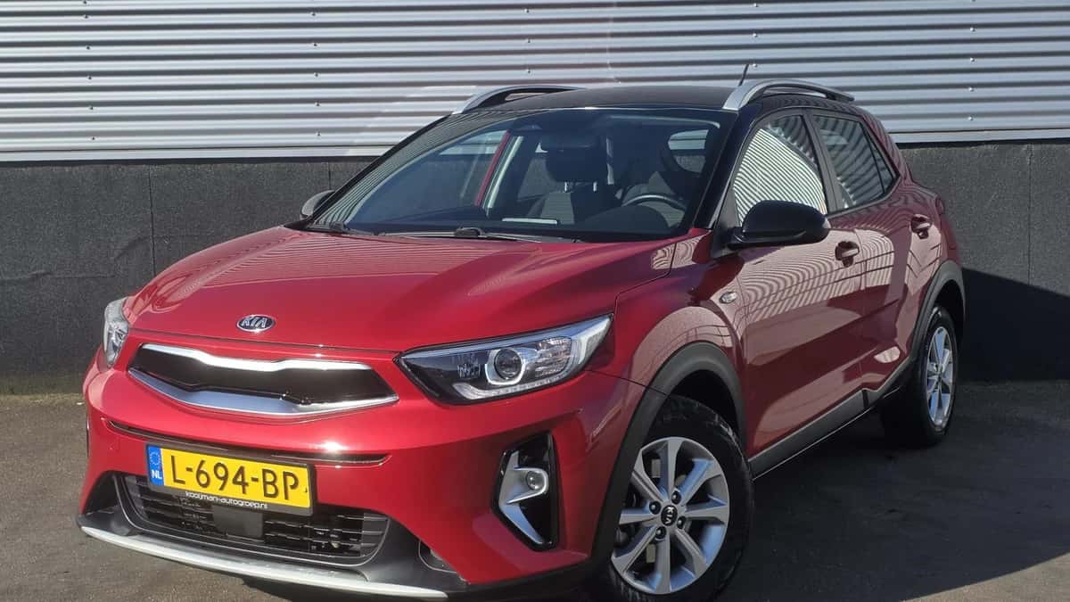 Kia Stonic (2021) — foto 1