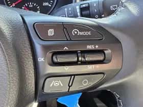 Kia Stonic (2021) thumbnail 30