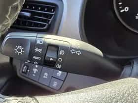 Kia Stonic (2021) thumbnail 31