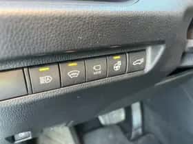 Toyota RAV4 (2020) thumbnail 34