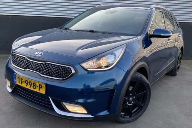 Kia Niro (2018) thumbnail 2