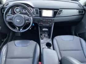 Kia Niro (2018) thumbnail 43