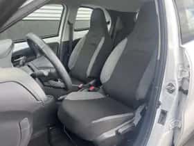 Toyota Aygo (2024) thumbnail 16