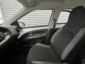 Toyota Aygo (2024) thumbnail 41