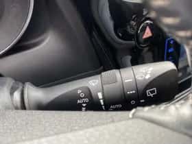 Toyota Auris (2017) thumbnail 29