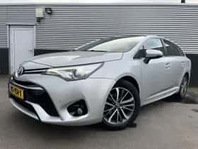 Toyota Avensis (2017) thumbnail 2