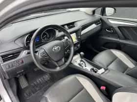 Toyota Avensis (2017) thumbnail 18