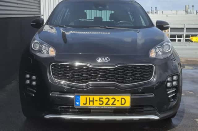 Kia Sportage (2016) thumbnail 2