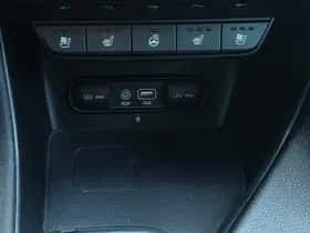 Kia Sportage (2016) thumbnail 23