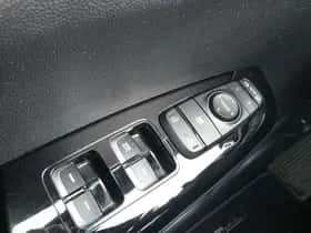 Kia Sportage (2016) thumbnail 35