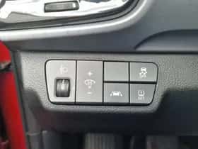 Kia Stonic (2019) thumbnail 35