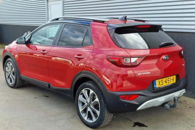 Kia Stonic (2019) thumbnail 5