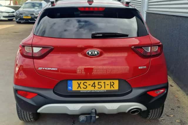 Kia Stonic (2019) thumbnail 6