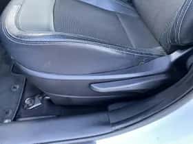 Kia Sportage (2011) thumbnail 14