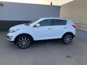 Kia Sportage (2011) thumbnail 3