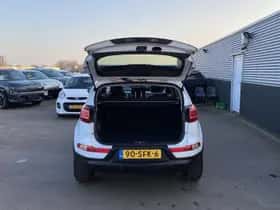 Kia Sportage (2011) thumbnail 8