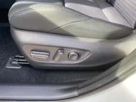 Toyota RAV4 (2025) thumbnail 25