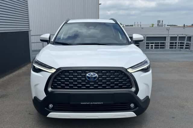Toyota Corolla (2024) thumbnail 5