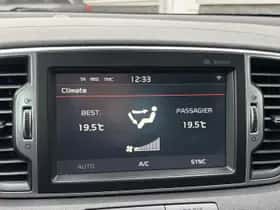 Kia Sportage (2016) thumbnail 16