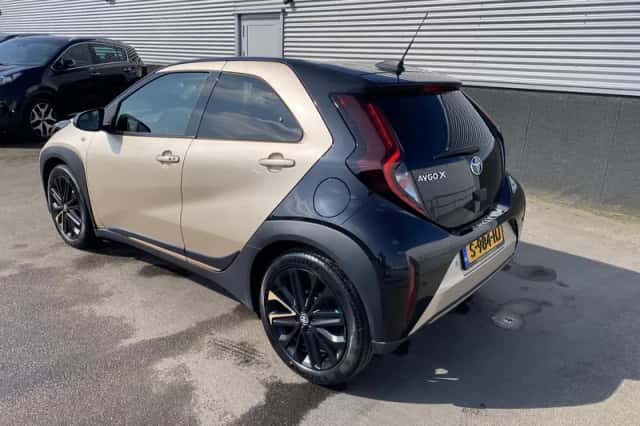 Toyota Aygo (2023) thumbnail 3