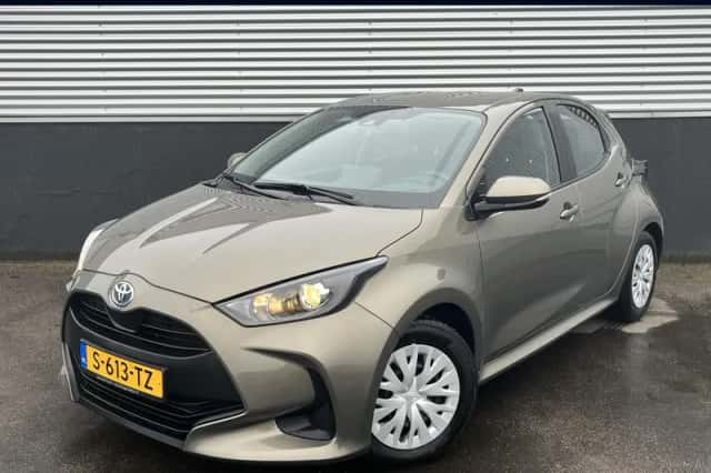 Toyota Yaris (2023) thumbnail 1