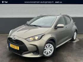 Toyota Yaris (2023) thumbnail 1