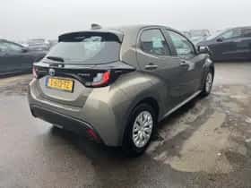 Toyota Yaris (2023) thumbnail 11