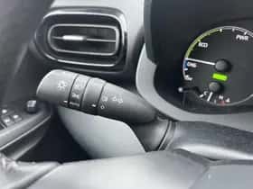 Toyota Yaris (2023) thumbnail 22