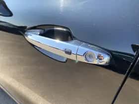 Kia Niro (2019) thumbnail 16