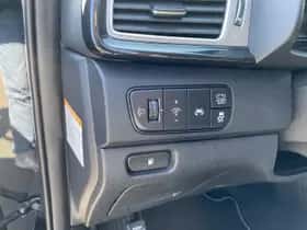 Kia Niro (2019) thumbnail 28