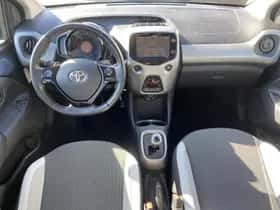 Toyota Aygo (2015) thumbnail 21