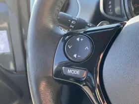 Toyota Aygo (2015) thumbnail 24