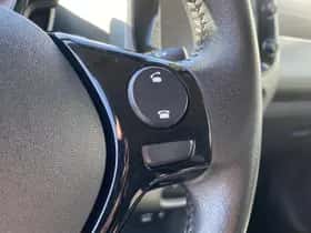 Toyota Aygo (2015) thumbnail 25