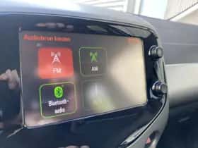 Toyota Aygo (2015) thumbnail 34