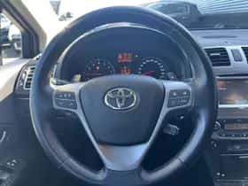 Toyota Avensis (2012) thumbnail 21