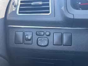 Toyota Avensis (2012) thumbnail 28