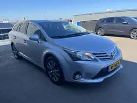 Toyota Avensis (2012) thumbnail 6