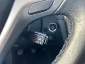 Toyota Avensis (2012) thumbnail 23