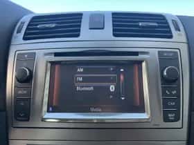 Toyota Avensis (2012) thumbnail 34