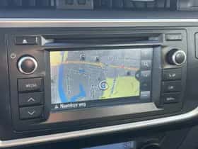 Toyota Auris (2014) thumbnail 38